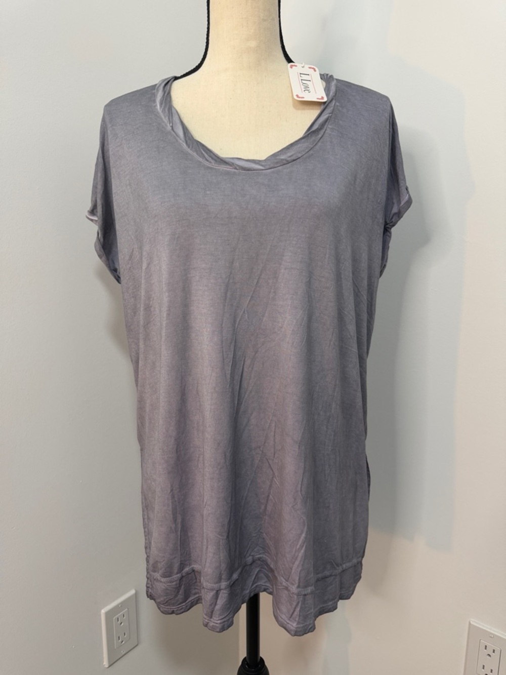 L Love Boutique Grey Oversized Short Sleeve Top.  Sz Small